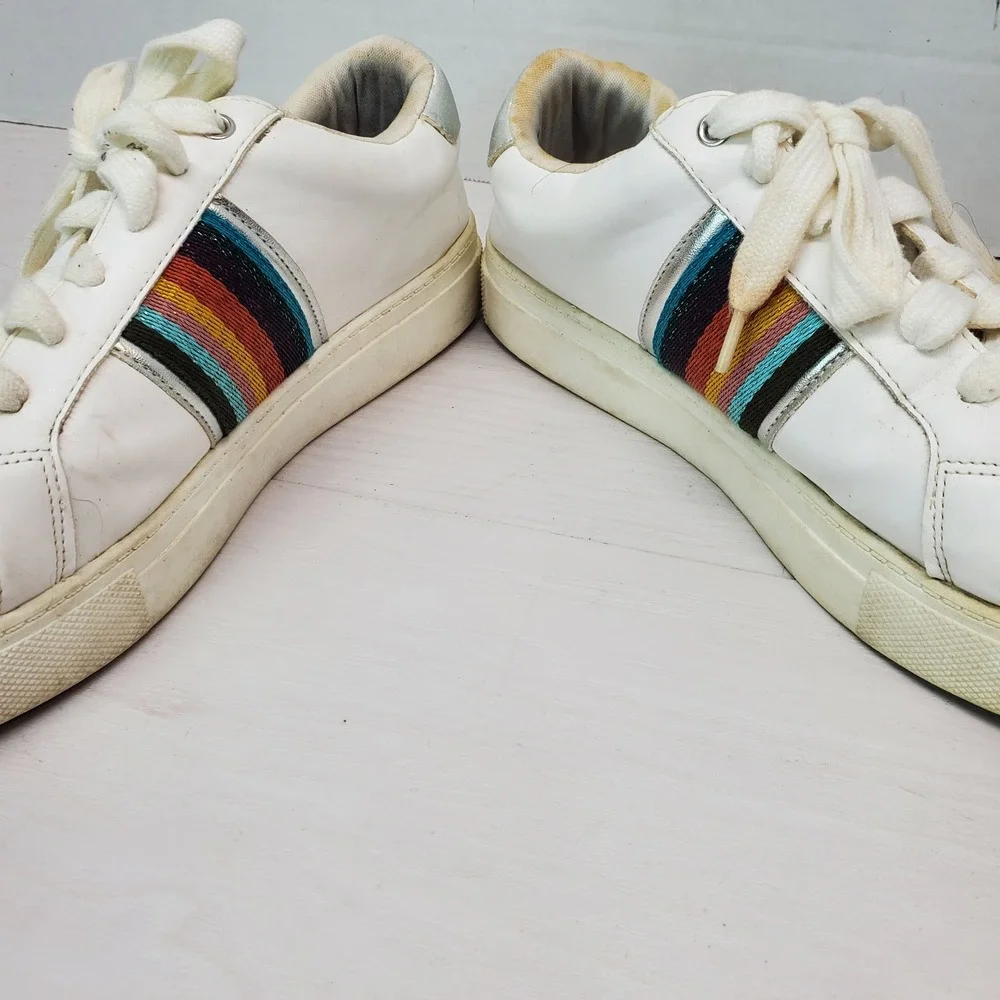 Time‎ and Tru Women's White Rainbow Stripe Sneakers Size 8.5 Comfort